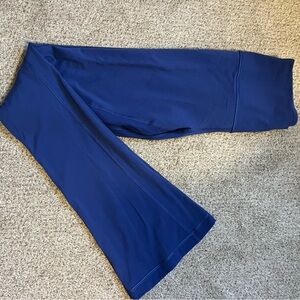 Lululemon Athletica blue\purple mini flare Leggings